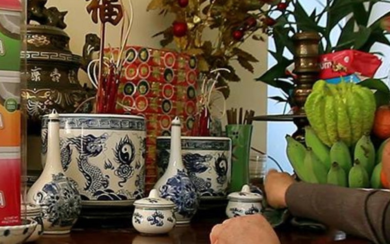 bàn thờ gia tiên
